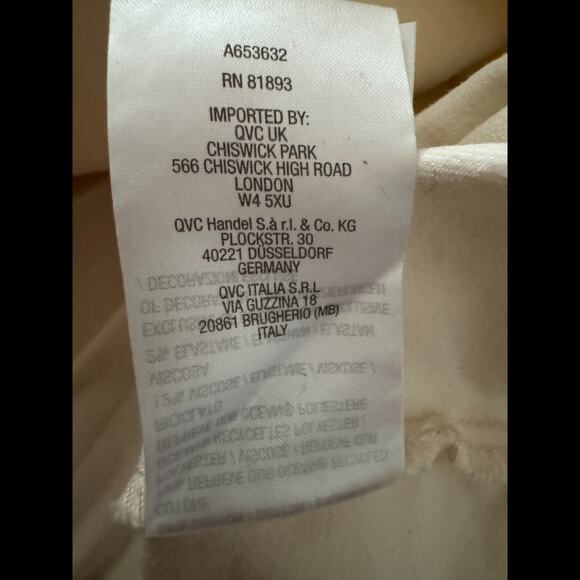 Me by Jennie Garth The Dylan Denim Jacket Natural 1X NWT Pockets Button Front - Picture 10 of 14